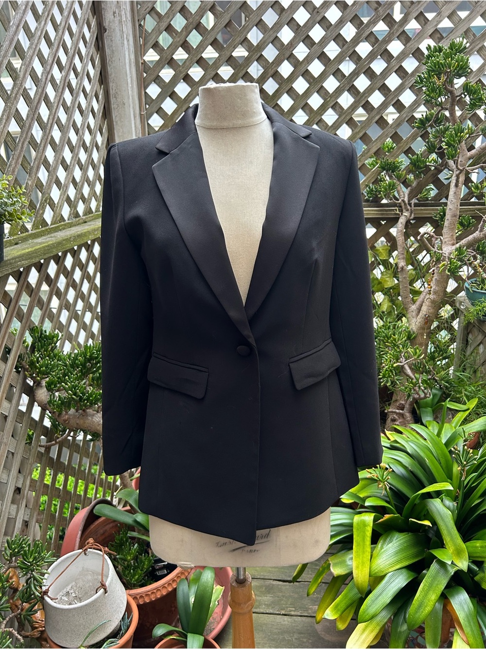 LOFT Black Single-Button Tailored Blazer with Satin Lapels